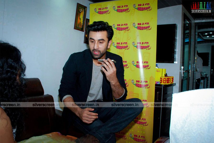 Ranbir Kapoor Promotes Bombay Velvet at Radio Mirchi