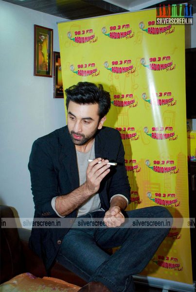 Ranbir Kapoor Promotes Bombay Velvet at Radio Mirchi