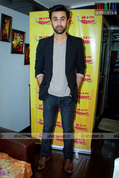 Ranbir Kapoor Promotes Bombay Velvet at Radio Mirchi