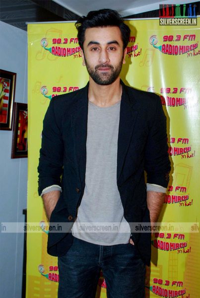 Ranbir Kapoor Promotes Bombay Velvet at Radio Mirchi