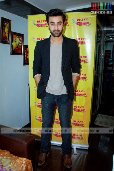 Ranbir Kapoor Promotes Bombay Velvet at Radio Mirchi