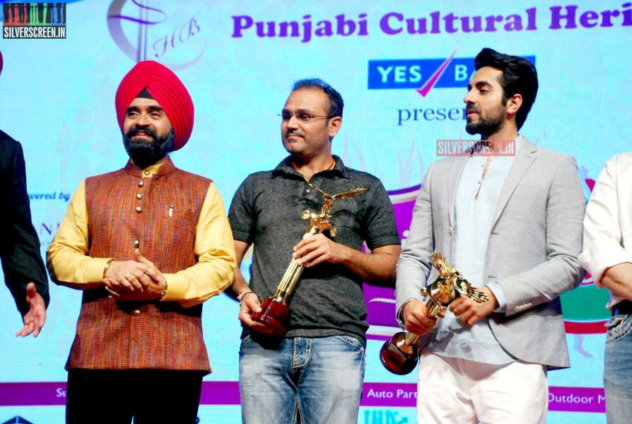 Surveen Chawla at Punjabi Icon Awards