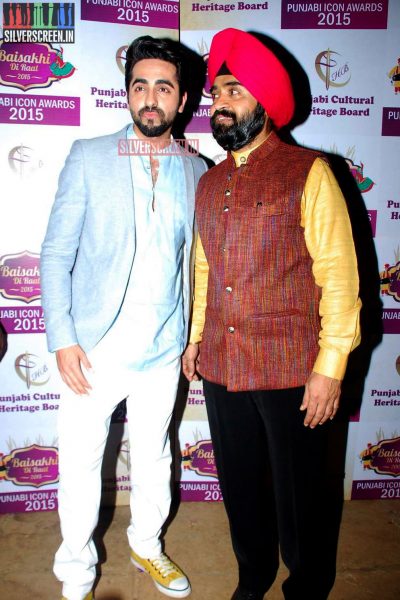 Surveen Chawla at Punjabi Icon Awards