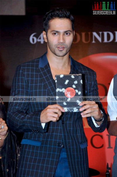 varun-dhawan-at-indian-cancer-society-photos-008.JPG