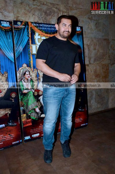 Aamir Khan at Tanu Weds Manu Returns Premiere