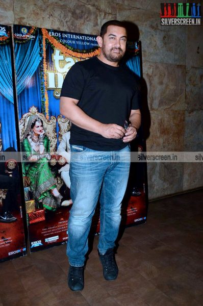 Aamir Khan at Tanu Weds Manu Returns Premiere