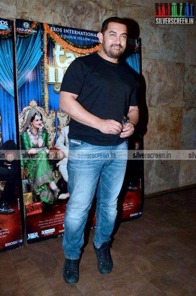 Aamir Khan at Tanu Weds Manu Returns Premiere