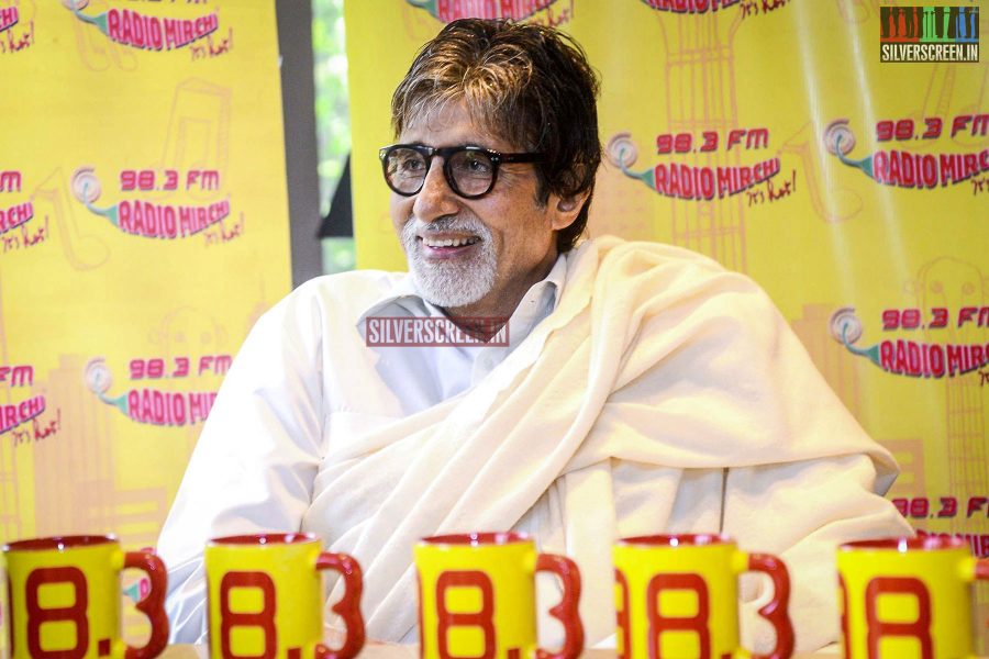 Amitabh Bachchan Promotes Piku at Radio Mirchi