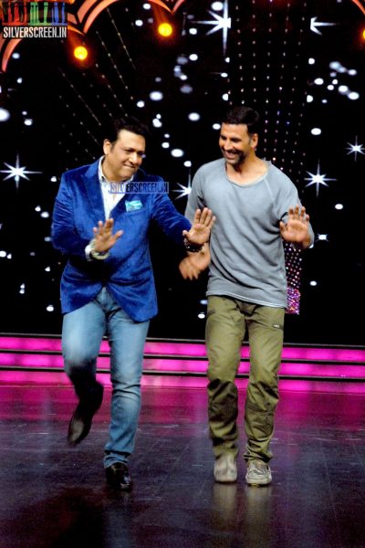 Akshay Kumar and Shruti Haasan Promotes Gabbar is Back on the sets of Zee TV