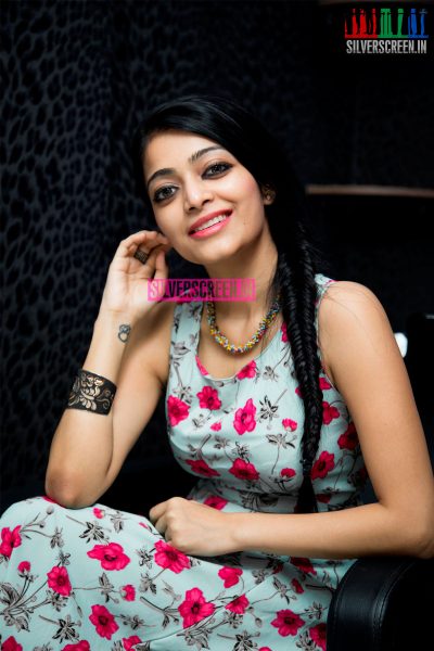 Janani Iyer HQ Phtotos from a Toni & Guy Salon Launch