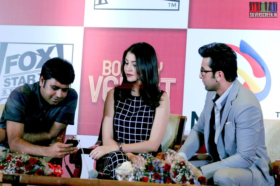 Ranbir and Anushka at Bombay Velvet Game Launch