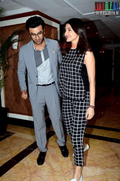 Ranbir and Anushka at Bombay Velvet Game Launch