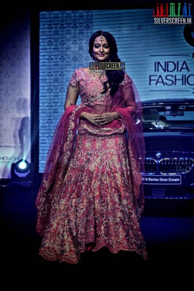 Sonakshi Sinha Walks for BWM India Bridal Week Preview