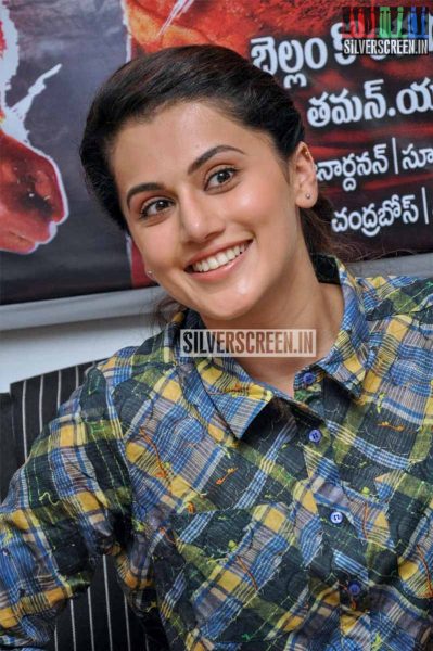 Taapsee Pannu Photos from Ganga Press Meet