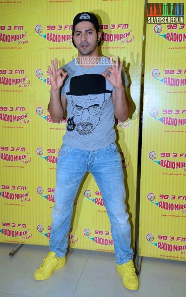 Varun and Shraddha Promotes ABCD 2 at Radio Mirchi