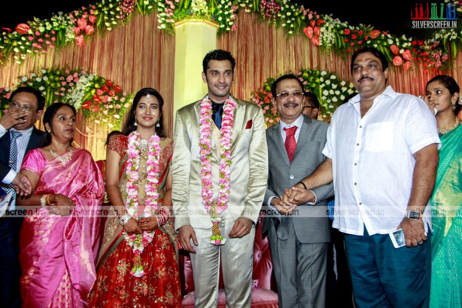 arulnithi-keerthana-wedding-reception-photos-007.jpg