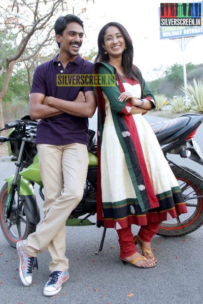 Moone Moonu Varthai Movie Stills