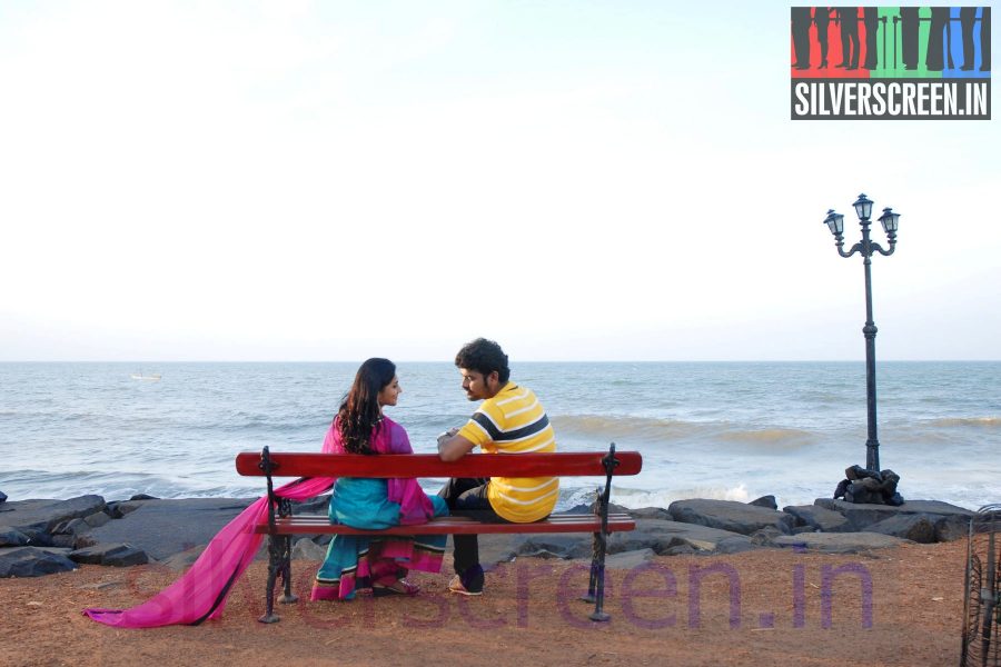 Actor Vimal and Actress Punnagai Poo Gheetha in Nee Yellam Nalla Varuvada Movie Stills