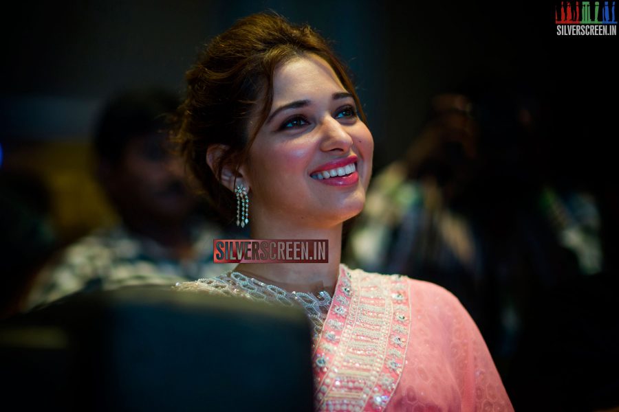 Tamannaah and Anushka HQ Photos from Baahubali Trailer Launch