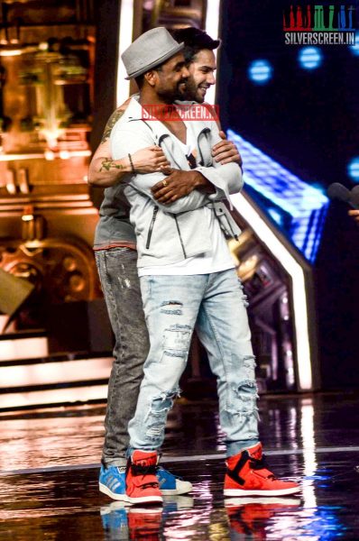 Varun Dhawan Promotes ABCD 2 on India's Got Talent 6