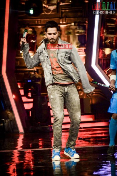 Varun Dhawan Promotes ABCD 2 on India's Got Talent 6