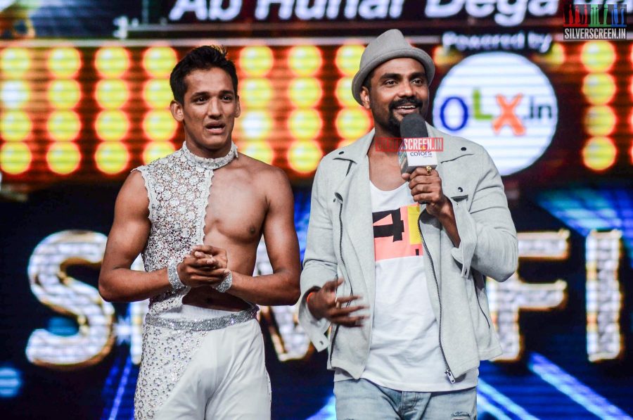 Varun Dhawan Promotes ABCD 2 on India's Got Talent 6