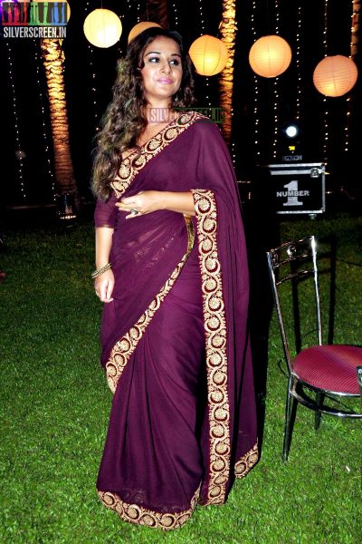 Vidya Balan Promotes Hamari Adhuri Kahani on Colors TV