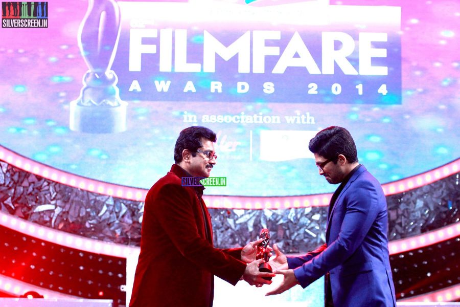 Allu Arjun and R Sarathkumar at the 62nd Filmfare Awards South Photos
