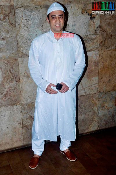 Aamir Khan Hosts Bajrangi Bhaijaan Movie for Eid