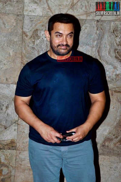 Aamir Khan Hosts Bajrangi Bhaijaan Movie for Eid