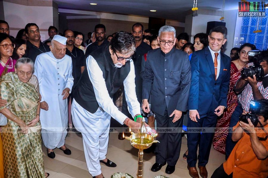 Amitabh Bachchan Inaugurates Jamnabai Narsee International School