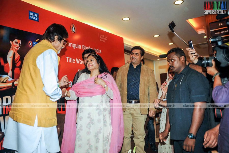 Amitabh Bachchan Launches Shadab Amjad Khan's Book Murder