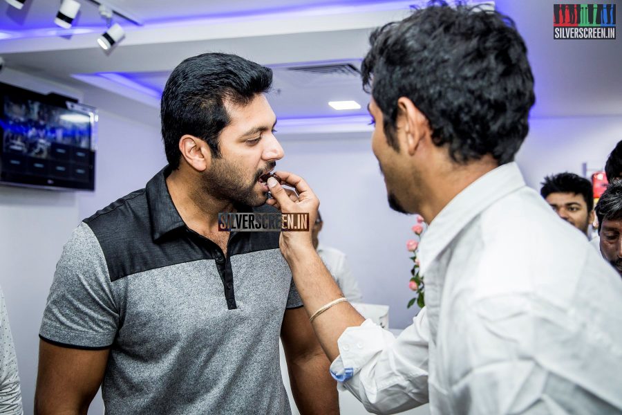 Jayam Ravi Launches Naya Gadget Shop