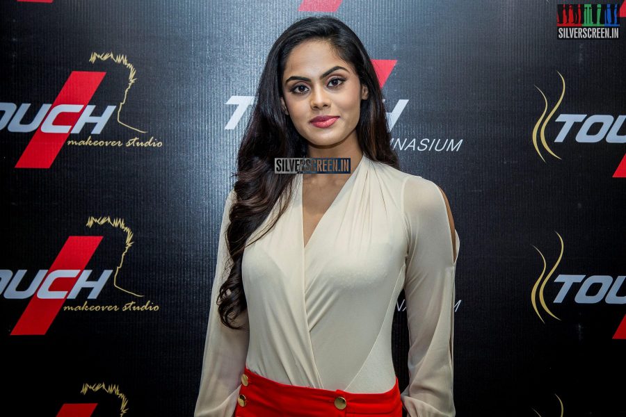 Karthika Nair HQ Photos from Launch of Touch Makeover Studio
