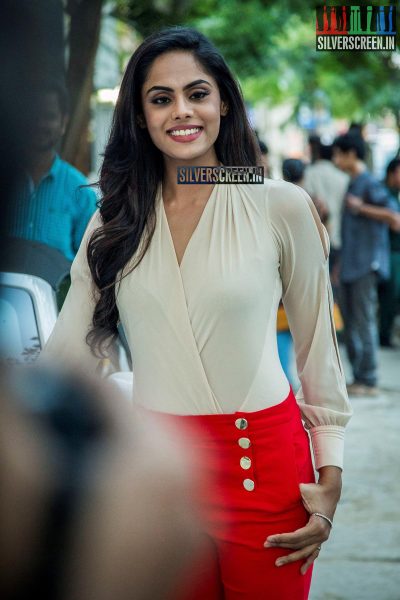 Karthika Nair HQ Photos from Launch of Touch Makeover Studio