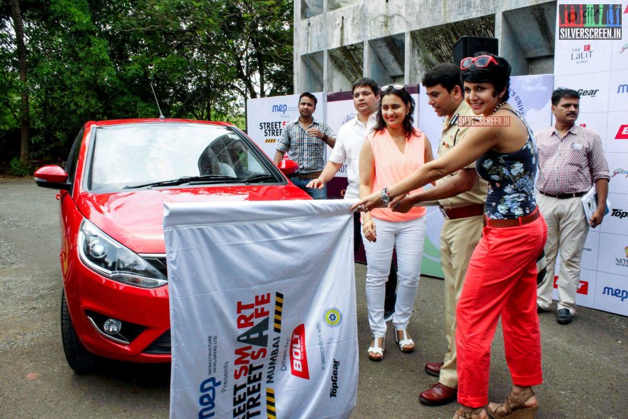 Mandira Bedi Flags Of the Street Smart Street Safe Women Safety Drive