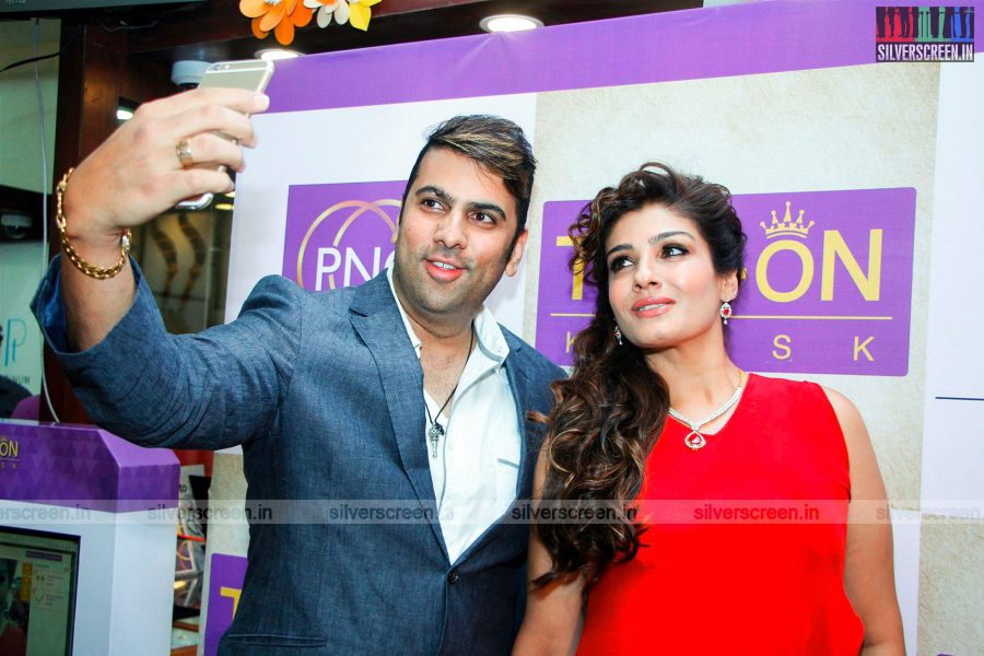 Raveena Tandon launches PNG Try On Feature