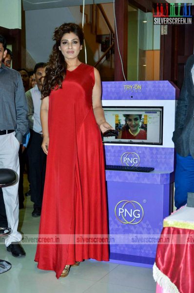 Raveena Tandon launches PNG Try On Feature