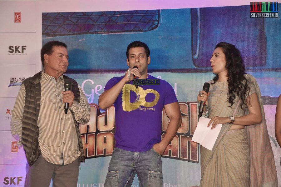 Salman Khan launches a Book on Bajrangi Bhaijaan