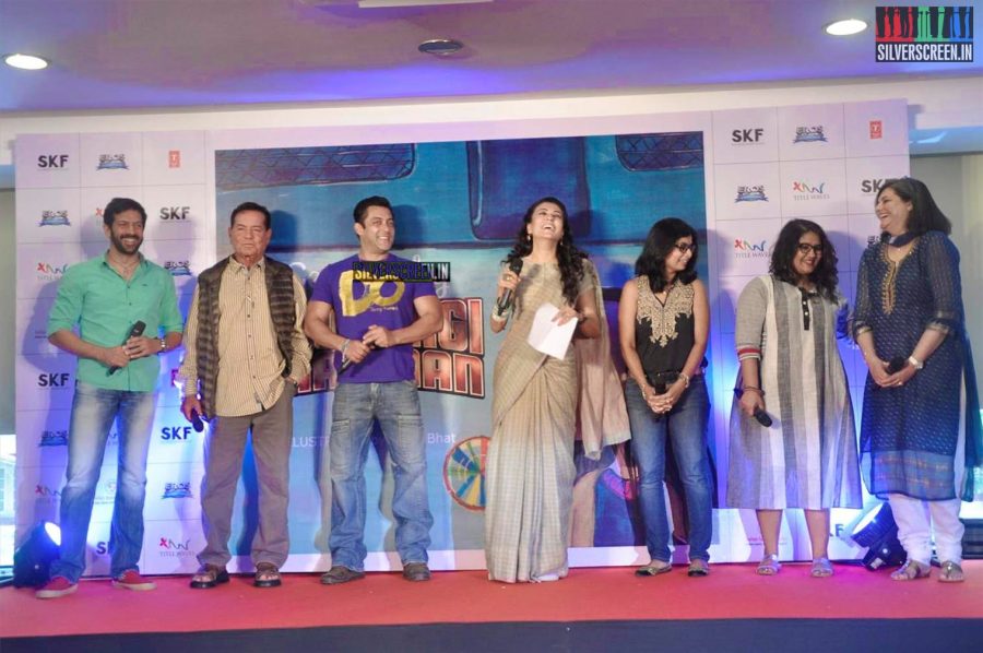 Salman Khan launches a Book on Bajrangi Bhaijaan