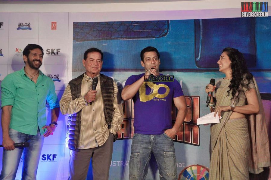 Salman Khan launches a Book on Bajrangi Bhaijaan