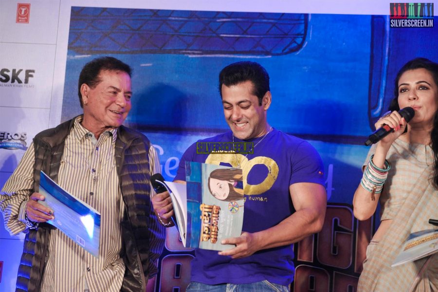 Salman Khan launches a Book on Bajrangi Bhaijaan