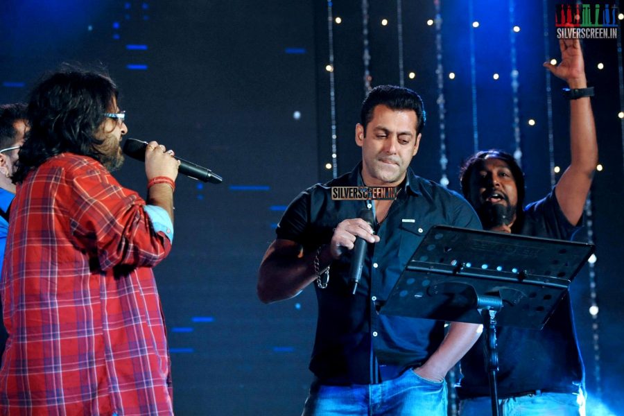 Salman Khan Releases Eid Song From Bajrangi Bhaijaan