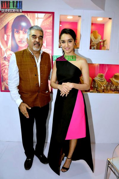 Shraddha Kapoor Inaugurates Times Glamour Exhibition