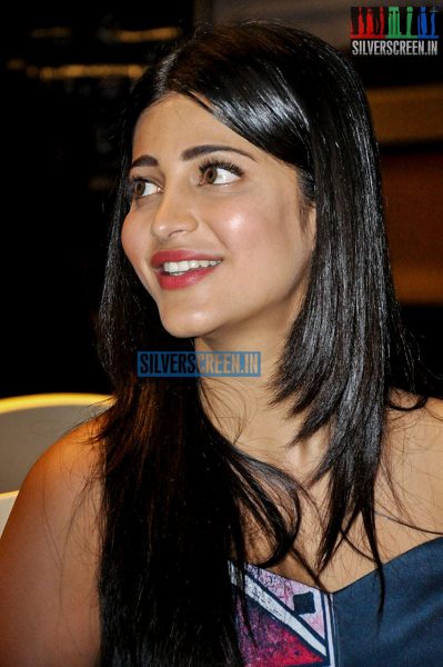 Shruti Haasan at Srimanthudu Promotions