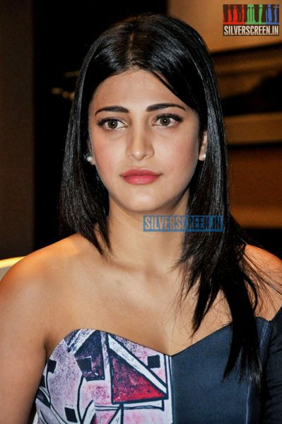 Shruti Haasan at Srimanthudu Promotions