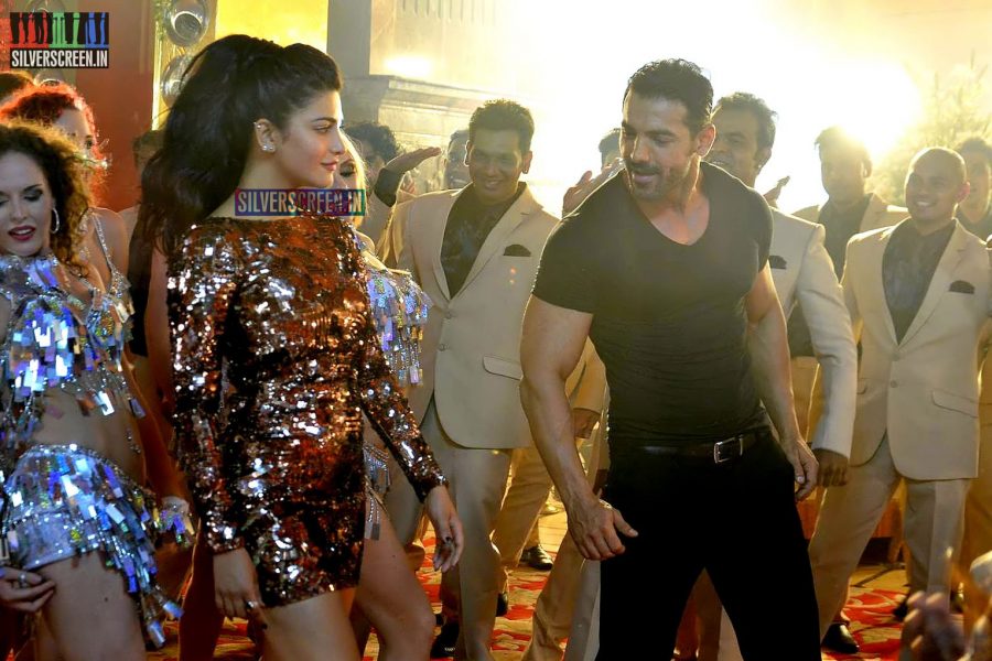 Shruti Haasan at Welcome Back Shooting Spot