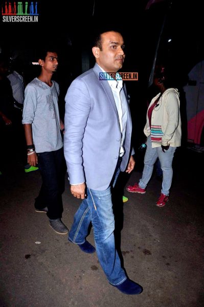 Sonakshi Sinha Arriving at the Sets of Indian Idol Junior