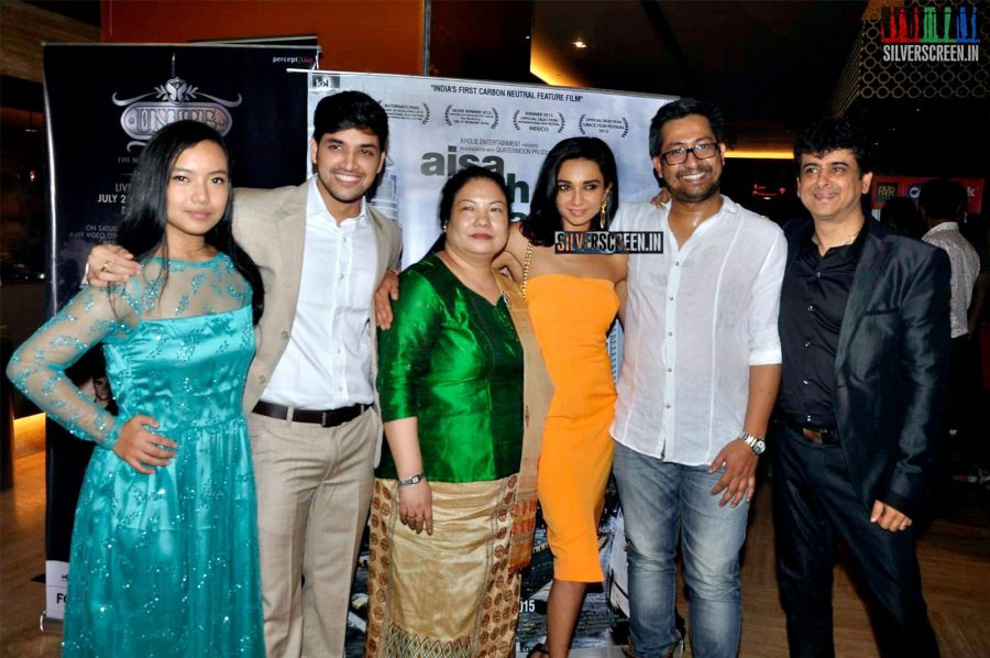 Sonam Kapoor at Aisa Yeh Jahaan Movie Premiere