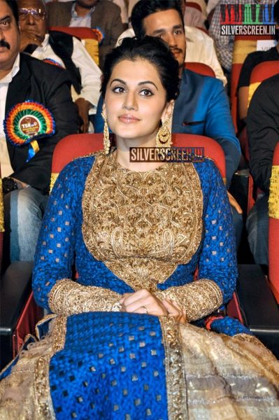 Taapsee Pannu at TSR -TV 9 National Film Awards 2015